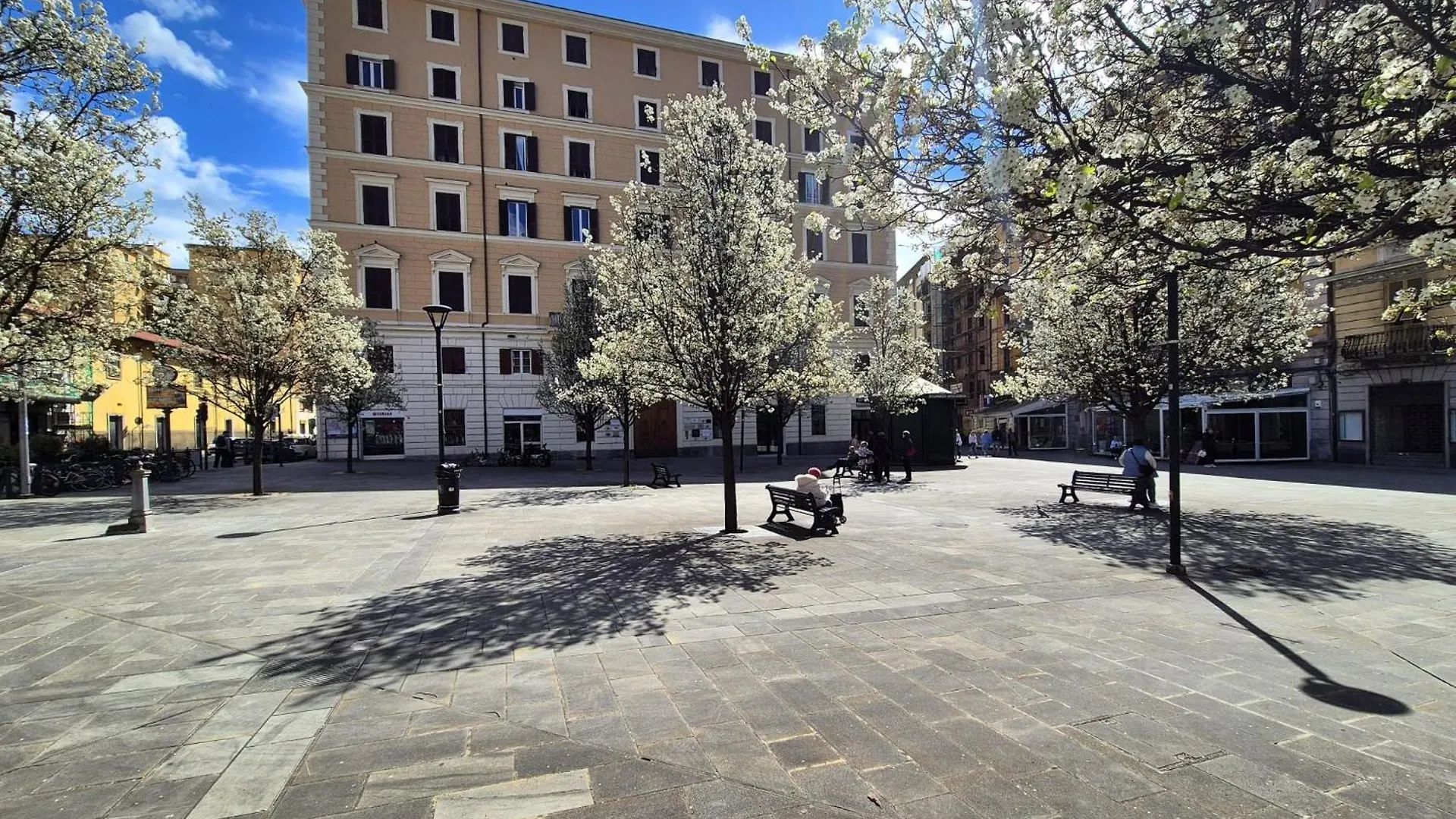 Cinque Terre Bridge Apartment La Spezia Italy