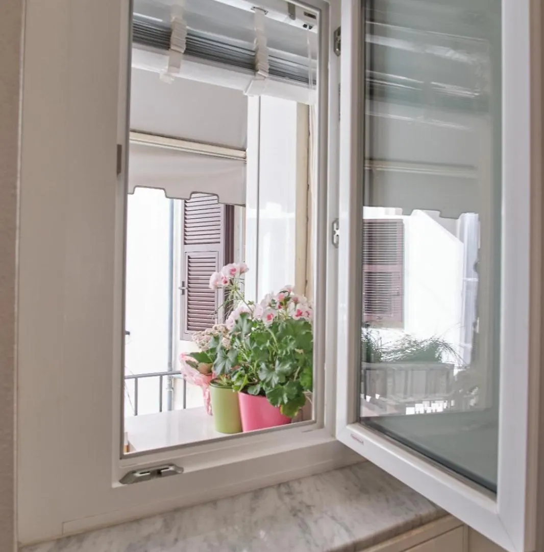 Cinque Terre Bridge Apartment La Spezia Italy
