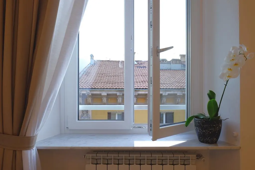 Cinque Terre Bridge Apartment La Spezia 0*,  Italy